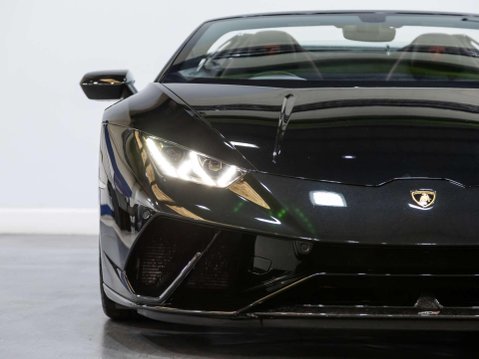 Lamborghini Huracan 5.2 V10 LP 640-4 Performante Spyder LDF 4WD Euro 6 (s/s) 2dr 14