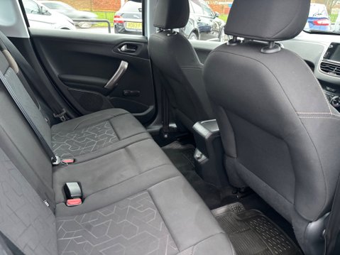 Peugeot 2008 ACTIVE 15