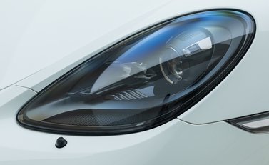 Porsche Cayman GT4 (718) 27