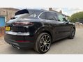 Porsche Cayenne 3.0 Cayenne V6 E-Hybrid Auto 4WD 5dr 17