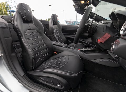 Ferrari California T 14