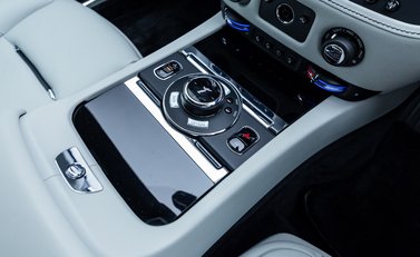 Rolls-Royce Wraith Series II 25