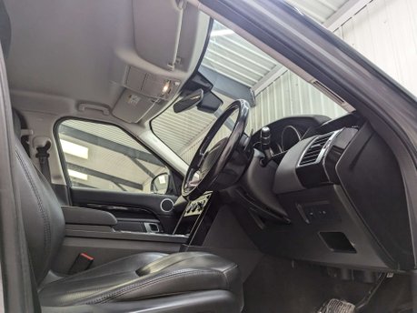 Land Rover Discovery 3.0 Discovery SE SDV6 Auto 4WD 47