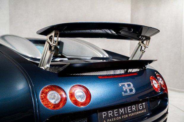 Bugatti Veyron 16.4. NOW SOLD. SIMILAR REQUIRED. PLEASE CALL 01903 254800. 3