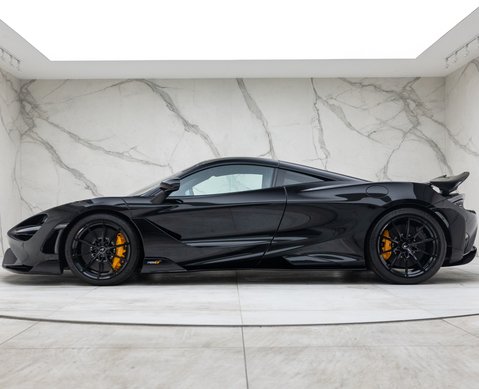 McLaren 765LT 