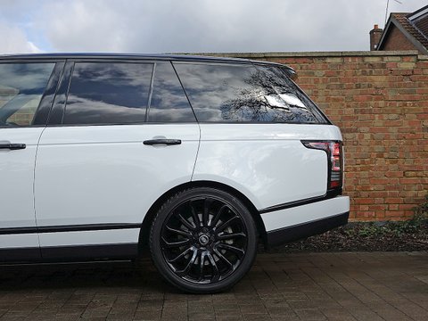 Used Land Rover Range Rover 4.4 SDV8 Vogue for sale | Fuji White