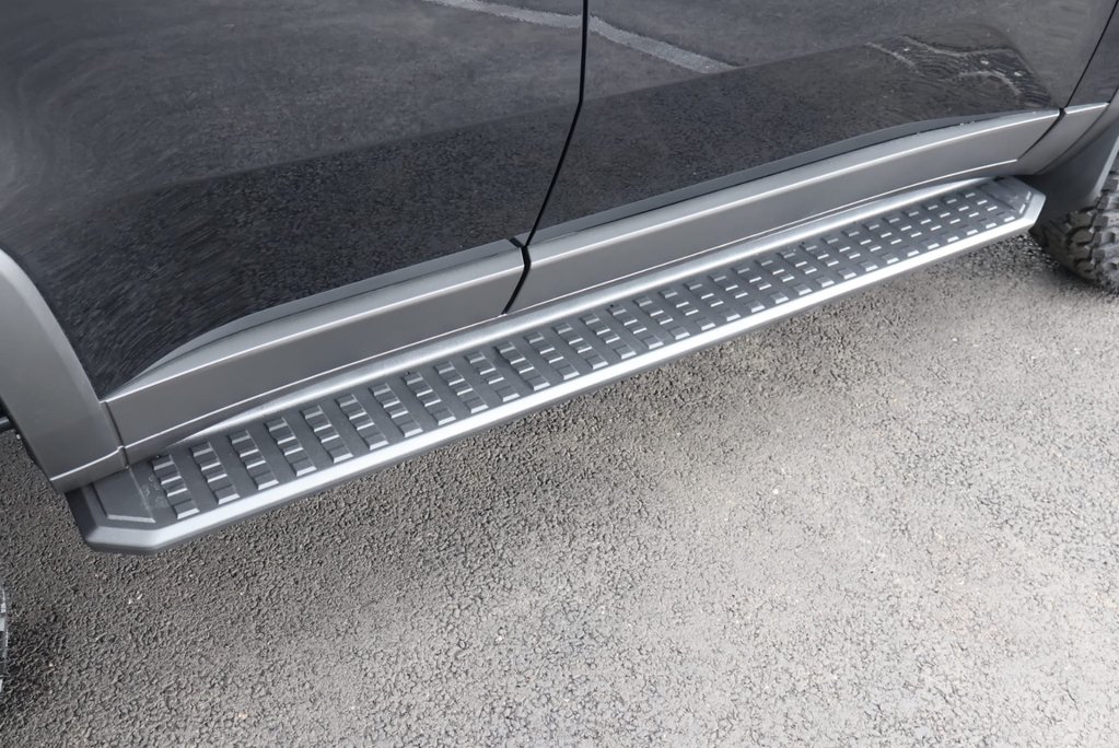 Toyota Land Cruiser BRAND NEW COMMERCIAL WITH A GENUINE REAR SEAT CONVERSION 15