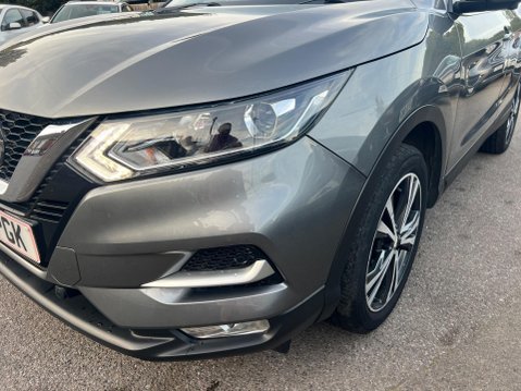 Nissan Qashqai 1.2 DIG-T N-Connecta XTRON Euro 6 (s/s) 5dr 10
