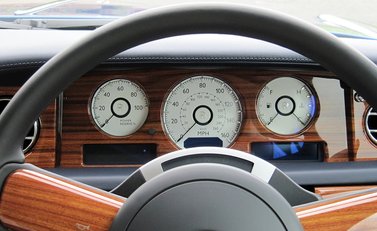 Rolls-Royce Phantom Drophead Coupe 9