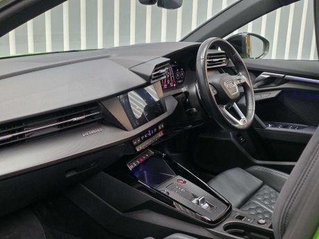 Audi RS3 2.5 TFSI Vorsprung Saloon 4dr Petrol S Tronic quattro Euro 6 (s/s) (400 ps) 43