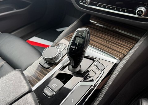 BMW 5 Series 3.0 540i M Sport Touring 5dr Petrol Auto xDrive Euro 6 (s/s) (340 ps) 21