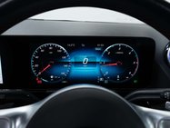 Mercedes-Benz GLA 2.0 GLA220d AMG Line (Premium Plus) SUV 5dr Diesel 8G-DCT 4MATIC Euro 6 (s/ 36