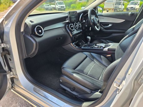 Mercedes-Benz C Class 2.1 C220d Sport Saloon 4dr Diesel Manual Euro 6 (s/s) (170 ps) 31