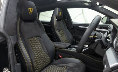 Lamborghini Urus S 14