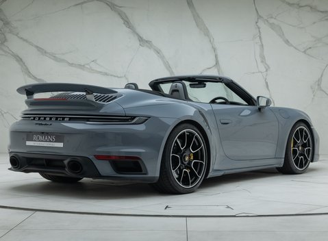 Porsche 911 Turbo S CABRIOLET (992) 9