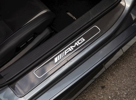 Mercedes-Benz AMG GT R GT R 19