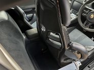 Porsche 718 CAYMAN GT4 RS PDK 68