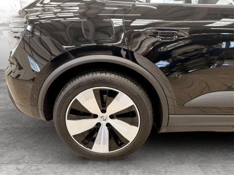 Porsche Macan 100kWh 4 SUV 5dr Electric Auto 4WD (408 ps) 1 Owner - Sensors - Bluetooth 10