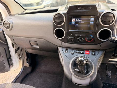 Peugeot Partner 1.6 BlueHDi 854 Professional Panel Van 5dr Diesel Manual L1 (112 g/km, 97.6 30