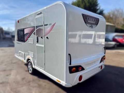 Bailey Phoenix 420 GT75 8