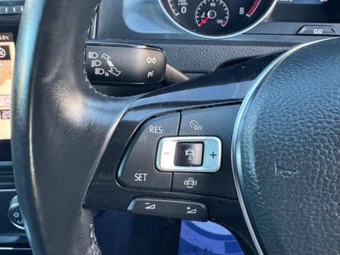 Volkswagen Golf 1.5 TSI EVO SE Nav DSG Euro 6 (s/s) 5dr 33