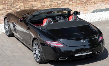 Mercedes-Benz SLS AMG Roadster 11