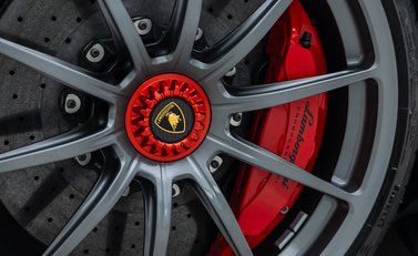 Lamborghini Aventador SVJ LP 770-4 ROADSTER 34