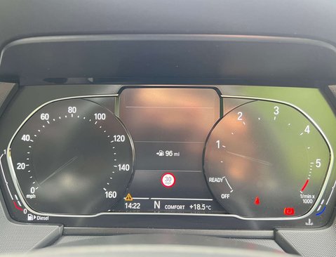 BMW 1 Series 2.0 118D Sport 5dr 23