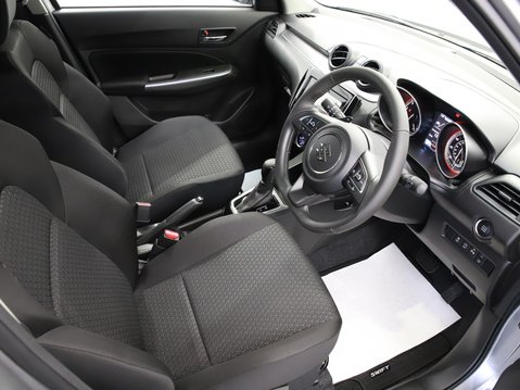 Suzuki Swift 1.2 Dualjet 83 12V Hybrid SZ5 5dr Auto 23