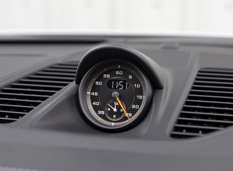 Porsche 911 GT3 (991.2) 18