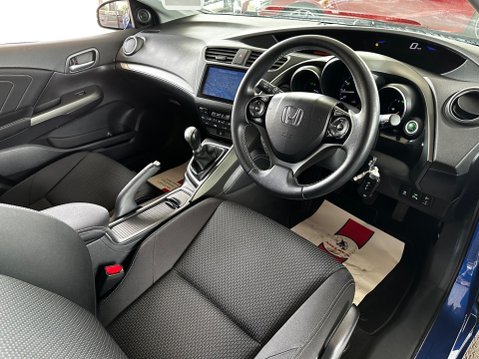 Honda Civic 1.8 i-VTEC SE Plus (Navi) Euro 6 (s/s) 5dr 25