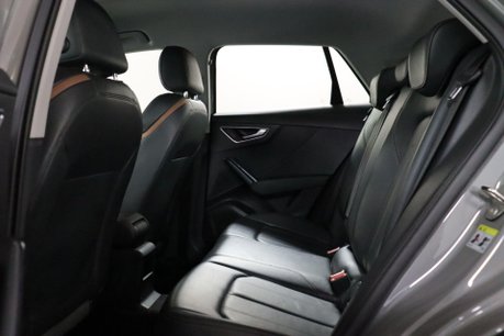Audi Q2 TFSI S LINE EDITION 1 40