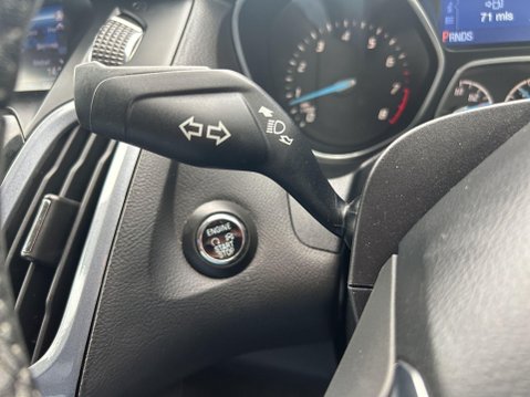 Ford Focus 1.6 Titanium Navigator Powershift Euro 5 5dr 46