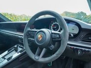 Porsche 911 CARRERA GTS PDK 12