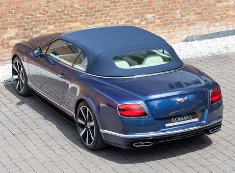 Bentley Continental GT V8 S Mulliner Convertible 10