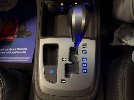 Hyundai SANTA FE 2.2 CRDi Premium Auto 4WD Euro 5 5dr (5 seat) 9