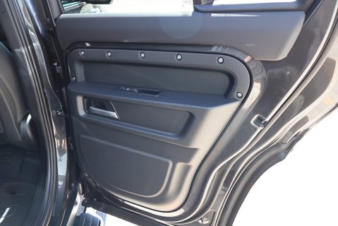 Land Rover Defender 110 BRAND NEW HARD TOP X-DYNAMIC HSE WITH A GENUINE REAR SEAT CONVERSION 19