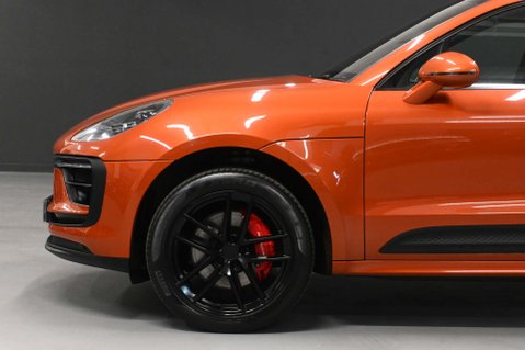Porsche Macan 2.9 Macan S Semi-Auto 4WD 5dr 33