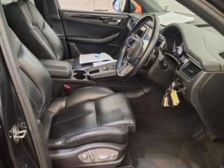 Porsche Macan 3.0 Macan S Semi-Auto 4WD 5dr 4