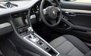 Porsche 911 50th Anniversary Edition 22