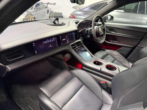Porsche Taycan Performance Plus 93.4kWh Turbo S Saloon 4dr Electric Auto 4WD (761 ps) 35