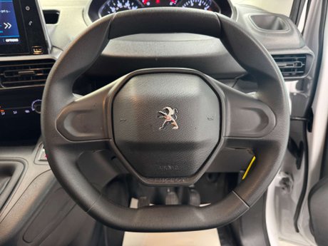Peugeot Partner 1.5 Partner Professional Premium+ BHDi 12