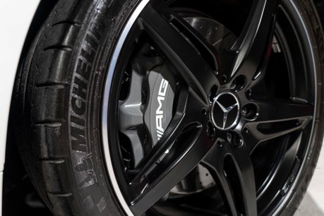 Mercedes-Benz Amg GT PREMIUM. MERCEDES WARRANTY. FULL MSH. DESIGNO PAINT. BURMESTER. PANO ROOF. 10