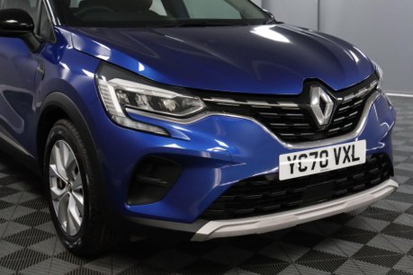 Renault Captur ICONIC TCE 26