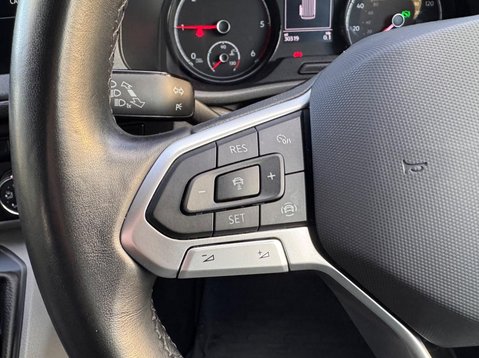 Volkswagen Transporter T32 TDI KOMBI HIGHLINE 4MOTION 37