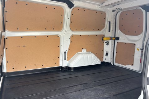 Ford Transit Custom 280 130 ps L1 Limited Panel Van - Sat Nav 10