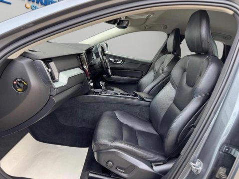 Volvo XC60 2.0 D4 Momentum SUV 5dr Diesel Auto AWD Euro 6 (s/s) (190 ps) 41
