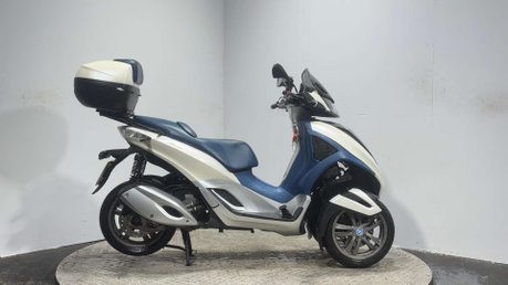 Piaggio MP3 YOURBAN LT 2015 3K NEW MOT NEW TYRES TRIKE 3 WHEELER 300CC 25