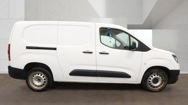 Vauxhall Combo LWB L2H1 Low Roof Air Con EURO 6 NO VAT 3