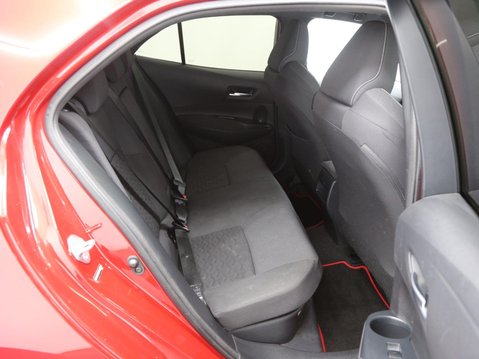 Toyota Corolla 1.8 VVT-h Icon CVT Euro 6 (s/s) 5dr 23